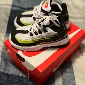 Air Max 95 Black/Aloe Verde Size 9c